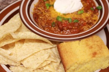 How TO Make Jiffy Cornbread Moist & Delicious+ Chili Recipe!