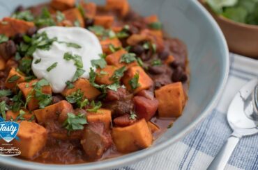 Tasty Tailgate: Sweet Potato and Black Bean Chili
