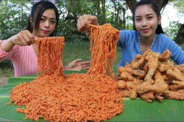 Amazing cooking noodle chili with chicken feet crispy recipe