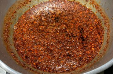 How to make spicy chili oil