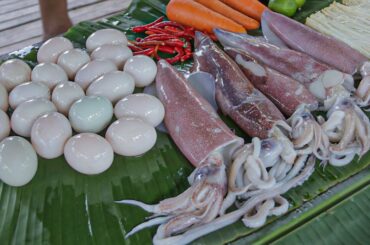 Crispy Squids Recipes | Cooking Squids Eating Delicious with Chili Sauce