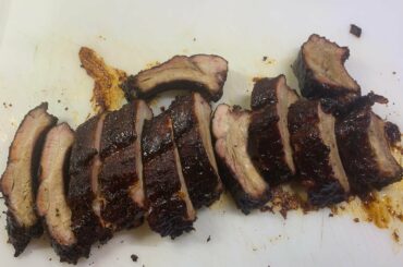 Smoked some baby backs today and mixed some Torchbearer Garlic Reaper in with the sauce. They’ve got some kick.