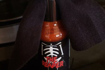 This stuff is addictingly spicy. Carolina Reapers and Habeneros