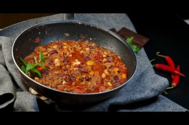 Chili con Carne and some chocolate for the best recipe you'll ever taste!