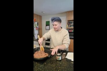 Your Queer Relative: Crockpot Chili