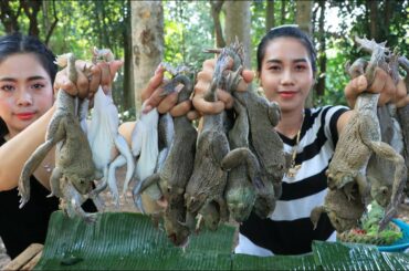 Amazing cooking frog stir-fry with chili in my village - Cooking skill
