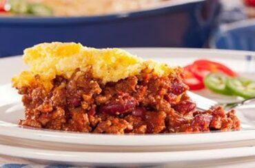 Cheesy Cornbread and Chili Bake
