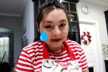 Cooking chili with the little baby ;(