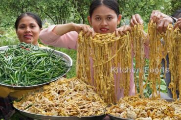 Cooking Green Chilli with Chicken Intestine Recipe for Eating & Donation Food in Village