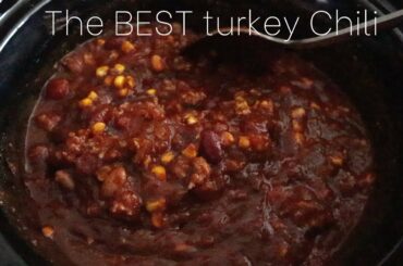 The BEST TURKEY CHILI!! Classic with some good heat to it! Great Fall/Winter meal idea.