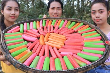 Cooking and Eating hot dog stir-fry with chili sauce recipe - Cooking skill