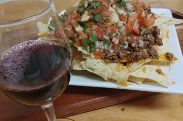 BEEF CHILI NACHOS #BEEF#BEEFCHILI#NACHOS#PICODEGALLO#APPETIZERS#MEXICAN