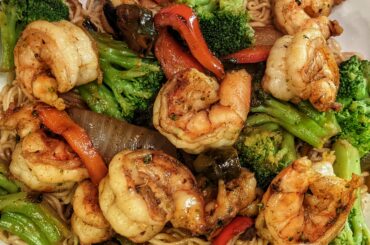 Spicy shrimp stir fry on top of Tainan noodles with Sambal Oelek mixed in for nice pop of heat.