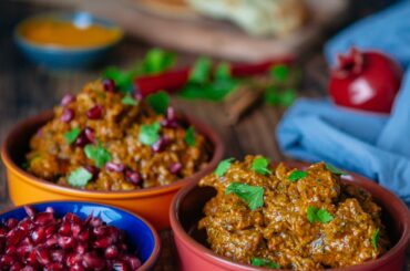 I call this 'Weekend Curry' because I can't really work out what type of curry it is, I just know that I love it. Not the spiciest dish ever but it's delicious regardless.