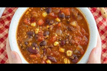 Best Vegan Chili Recipe (quinoa + peppers) | plant.well