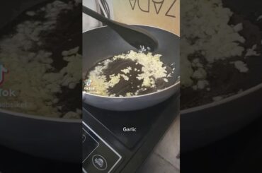 Chili Garlic | Cooking Vlog in a minute | How to cook Chili Garlic | Vlog#17