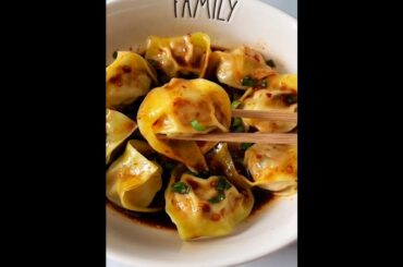 Steamed Wontons With Spicy Chili Sause! Simple Recipe #shorts