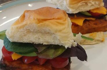 Buffalo tofu sliders