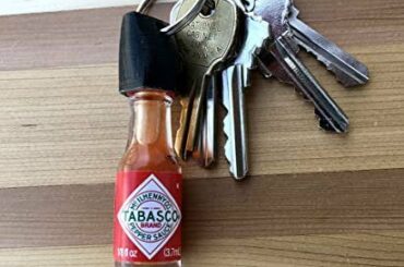Have u guys seen this mini tobasco bottle before? It also works as a keychain