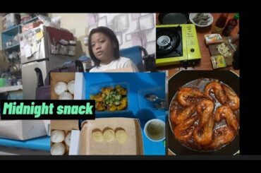 #MIDNIGHT SNACK PORK BUNS AND CHILI WANTON/QUICK COOK SHRIMP WITY KETCHUP AND HOT SAUCE