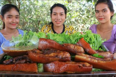 How to cook pork belly with chili sauce and vegetable recipe
