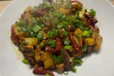 Home style Sichuan chicken & potato stir fry (recipe in comments)