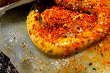 would you like a little burger with your pepper?!?