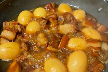 Spicy (Lao) caramelized and braised pork belly with eggs