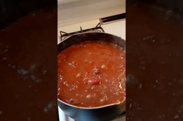 How To Cook Homemade Chili. Soul Food Cooking Chili Recipe #ComfortFood #SoulFood #Chatwithk #Short