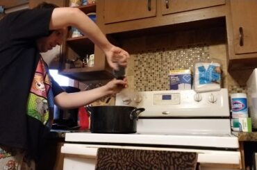 how to made chili recipe in the kitchen