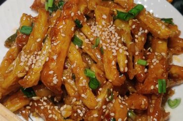 Honey chilli potatoes | Crispy , easy starter Recipe with potatoes #foodzeee