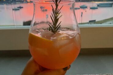 Who wants some COCK(tail)? This is just grapefruit soda, or grapefruit juice and soda water