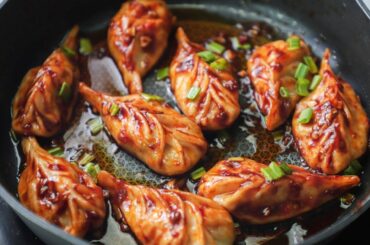 Chilli Garlic Momos Recipe - Momo Recipe - Chilli Momo