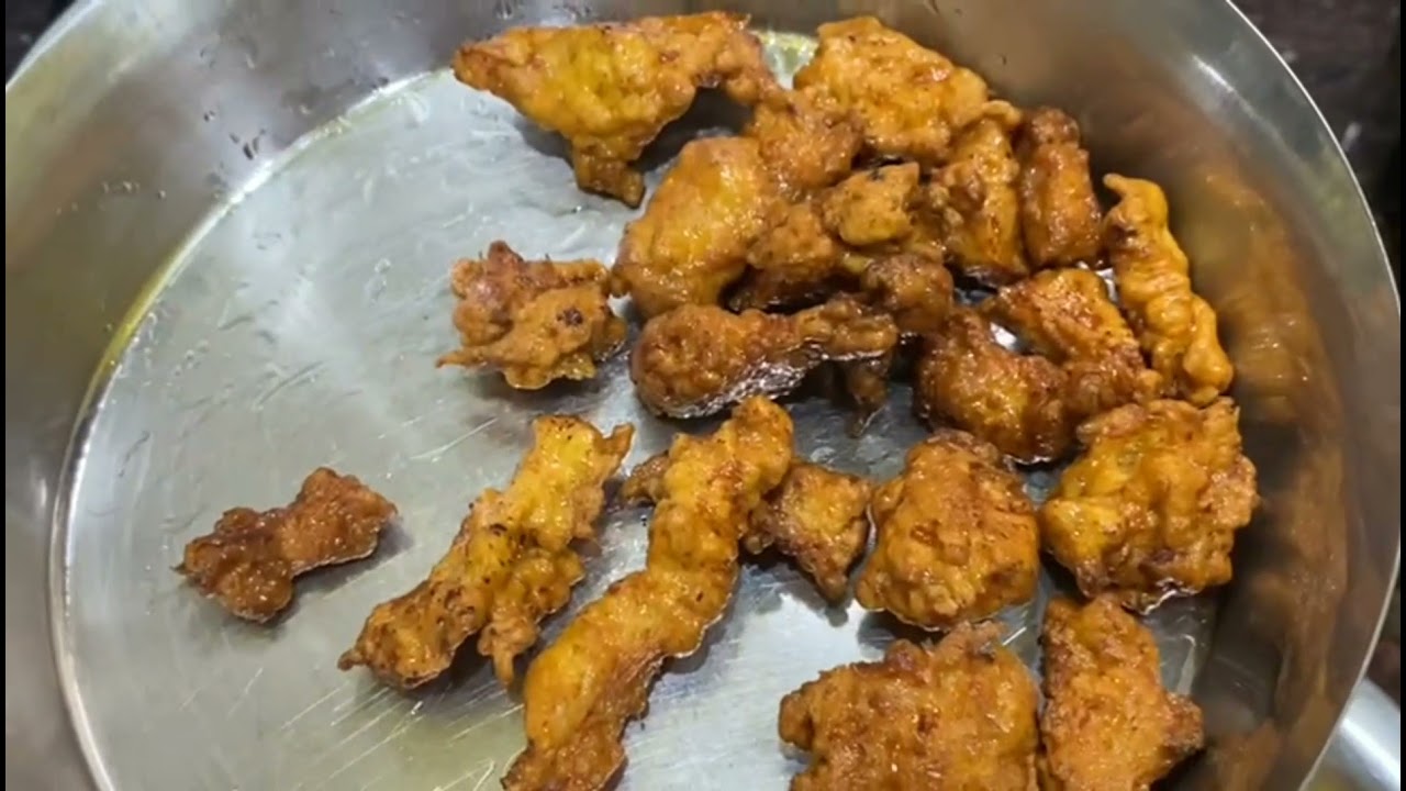 How to make crispy chili chicken!! Chinese restaurant.. crispy chili