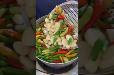 Make chili and garlic pickle