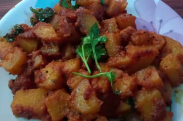 Spicy Potato Fry Recipe | Crispy Potato Chilli Recipe | Aloo fry recipe | Urulai Kilangu Varuval