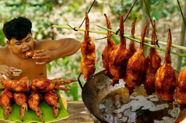 Cooking KebabsChicken Recipe, Chicken Wings Kebabs Make Delicious Eating With Hot Chili Sauce