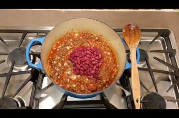 Easy Simple and Delicious Weeknight Chili Recipe