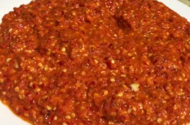 Chili Garlic Sauce | How to make  Homemade Chili Garlic Sauce