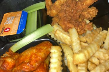 Got insane wings and other stuff zaxbys
