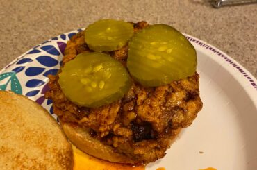 Homemade Nashville hot chicken sandwich !