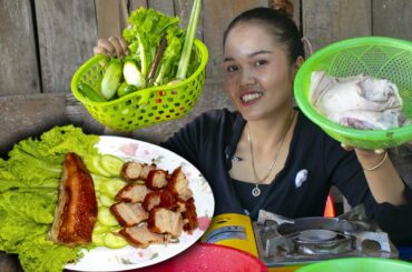 Delicious fried pork with special recipe - Sauce Chili Spicy
