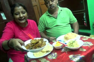 Bengali Breakfast Eating Show | Luchi with Chili Chicken | White Potato Curry & Sweet