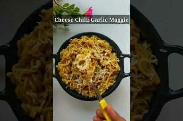 Cheese Chilli Garlic Maggie | Maggie Recipe | 2 Min Maggie Recipe | Instant Street Style Veg Maggie