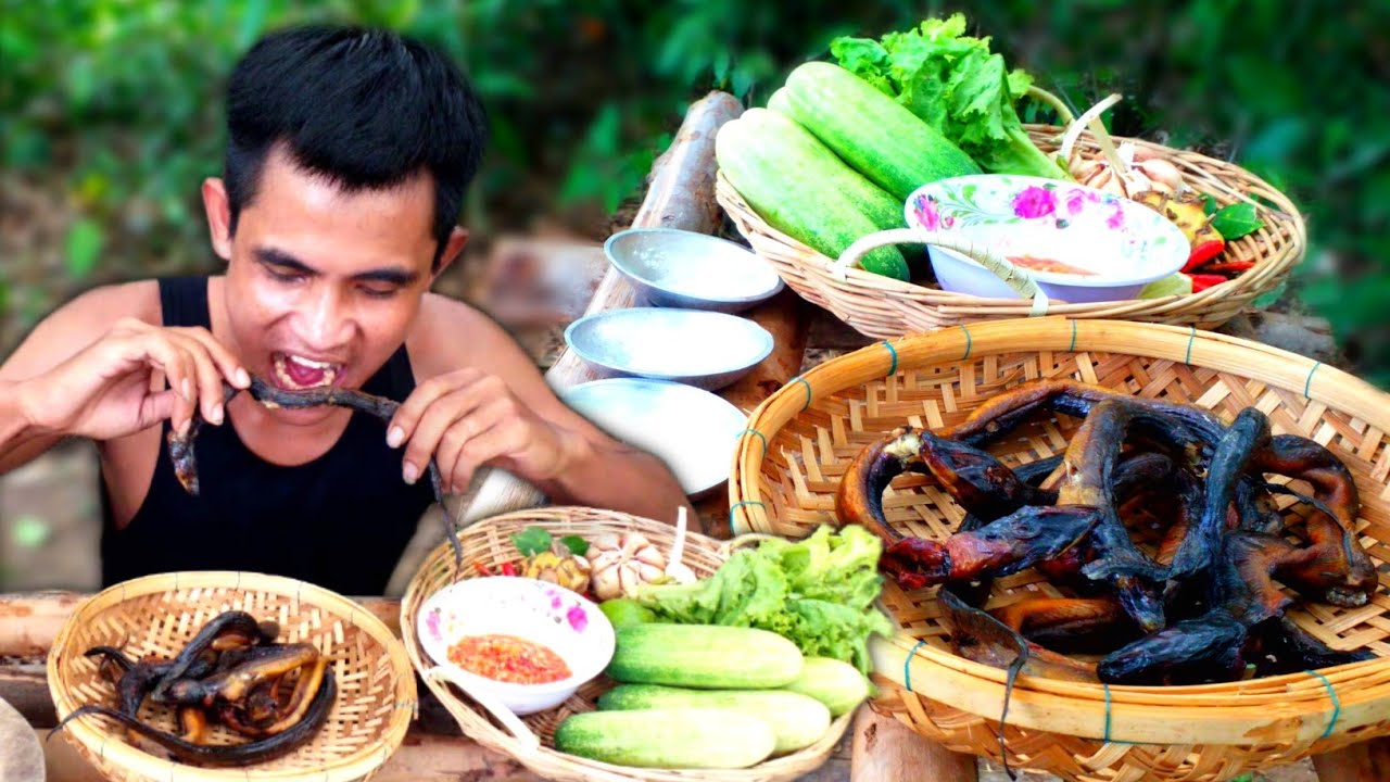 Jungle Life Cooking, Roast eel With recipe Spicy chili sauce Delicious