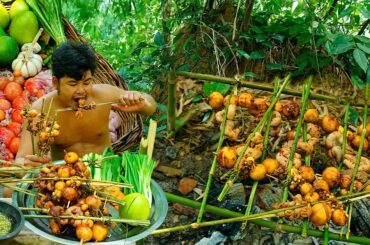 Grilled Ovary Red Duck Eggs Eating With Hot Spicy Chili Sauce So Delicious - Cooking Red Duck Eggs