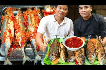 BBQ Hot Spicy Grilled Fish Recipe eating with super spicy chili sauce, Cooking two brother Style