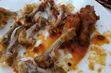 Eating spicy chicken for lunch (EXTRA SPICY)