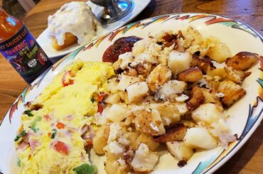 Making it a habit to bring F'n hotsauce to restaurants for that added spicy kick haha