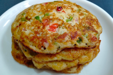 Spicy Puffed Rice Egg Vegetable Pancake - recipe in comment